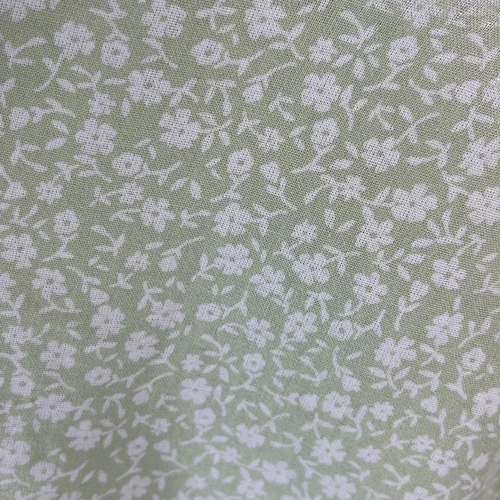 OLD NAVY NWT Lemon Lime Ditsy Floral Tank Top Ladder Lace Pleated Adj Strap L - Picture 4 of 13